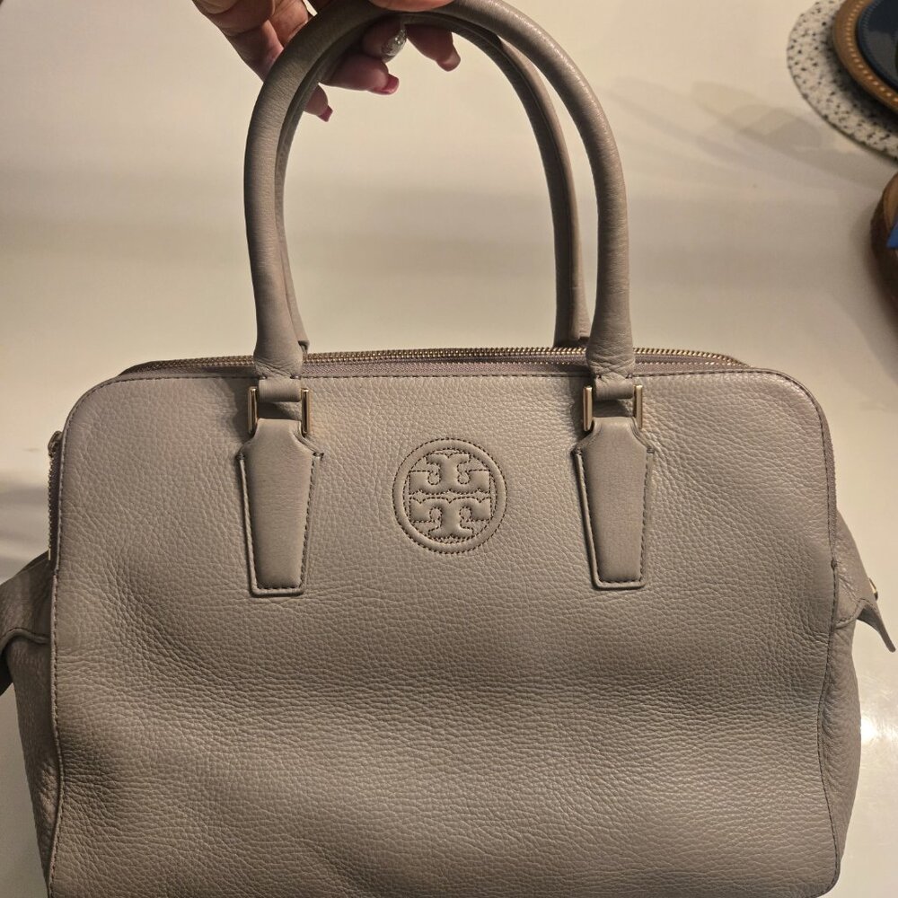 Tory Burch Gray Leather Satchel with Embossed Logo - Picture 2 of 10